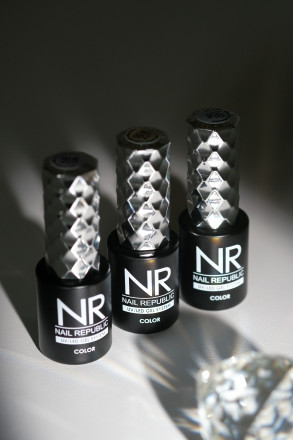 NAIL REPUBLIC   CAT   #136   Satin   10мл   Гель-лак кошачий глаз