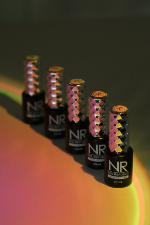 NAIL REPUBLIC   CAT   #136   Satin   10мл   Гель-лак кошачий глаз