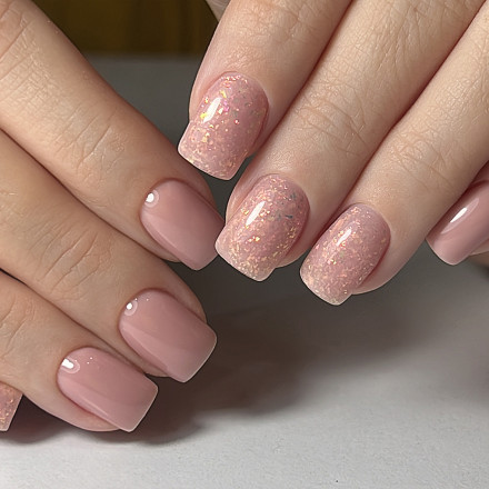 BSG   Base Colloration Hard   #90   20мл   База камуфлирующая жесткая с хлопьями Юки